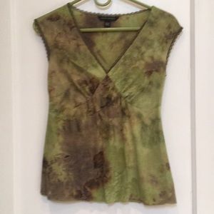 Banana Republic v-neck Pretty shirt